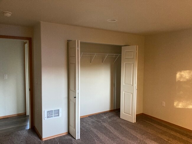 Building Photo - 769-712 12th St