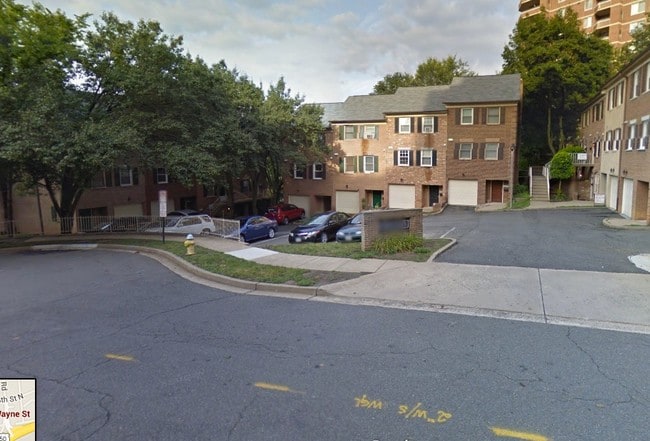 Building Photo - 1204 N Wayne St