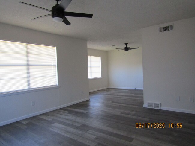 Building Photo - Remodeled three-bedroom home located in th...