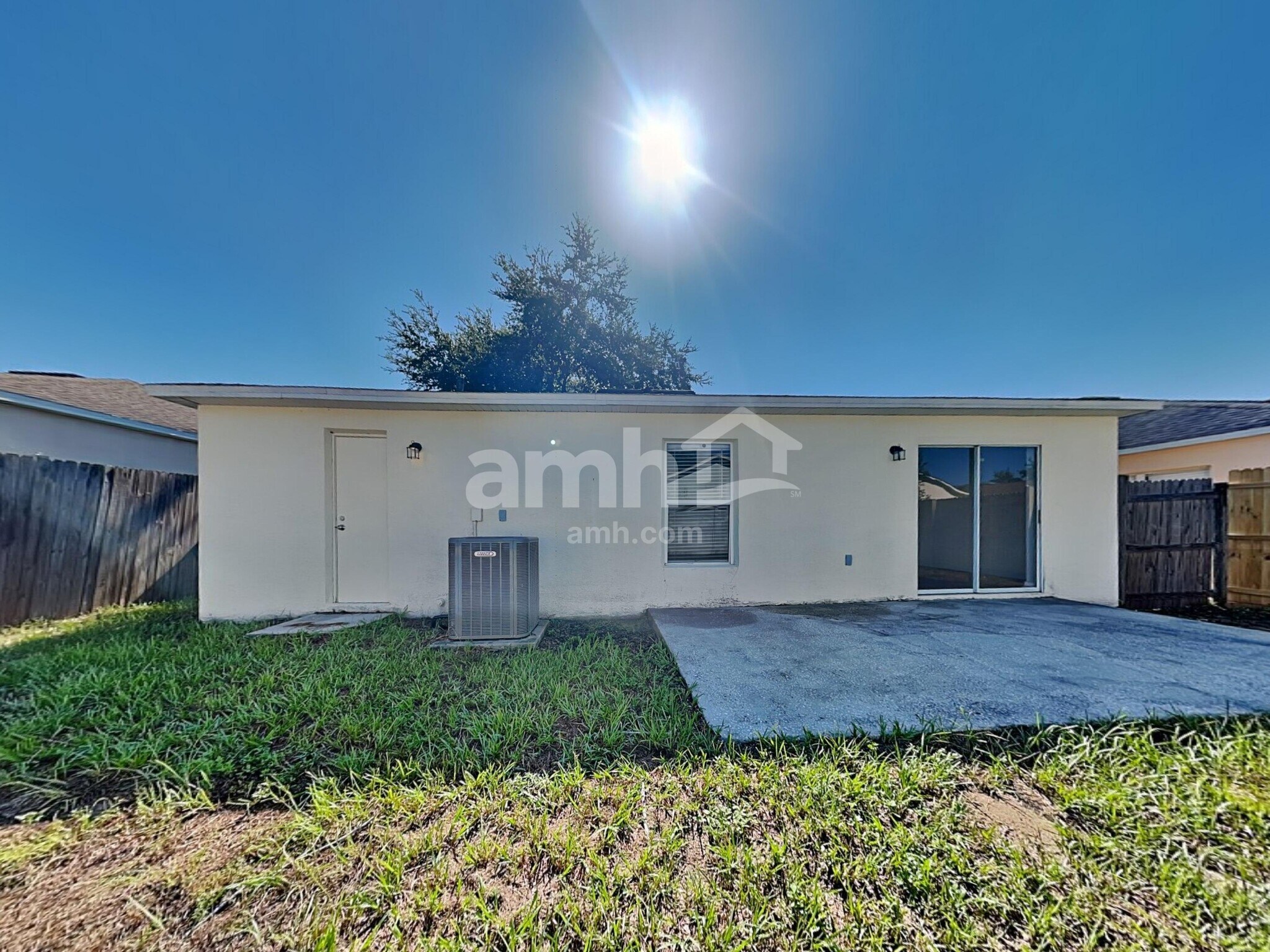 Building Photo - 914 Stallion Way
