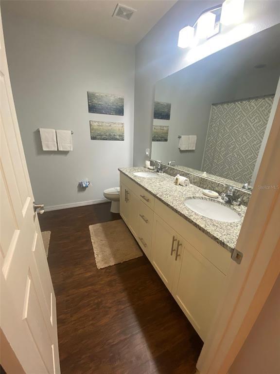 Building Photo - 3226 Wish Ave