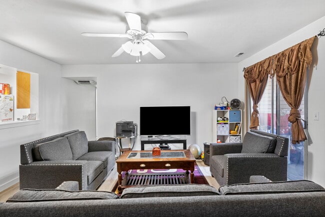 Building Photo - 4160 S Oak Meadows Dr