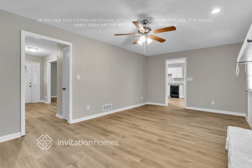 Building Photo - 4104 Windermere Dr