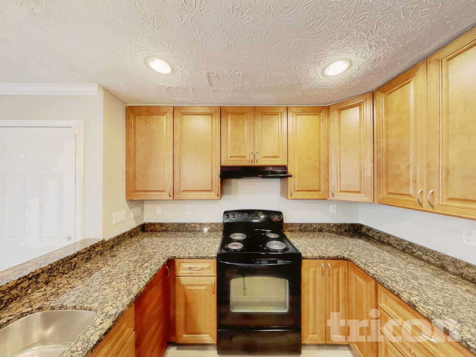 Building Photo - 1496 Oak Springs Dr