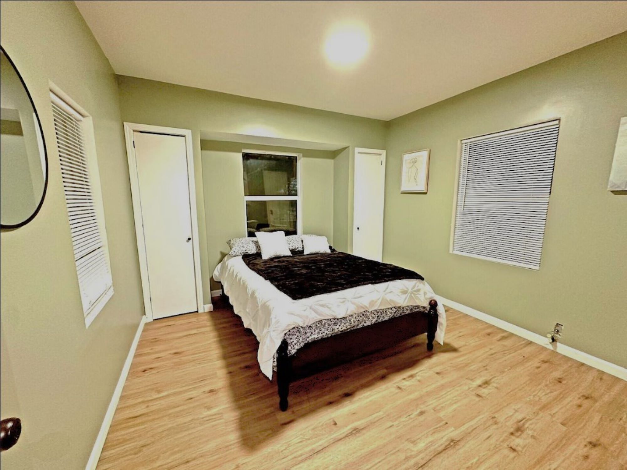 Building Photo - 1341 S Sandusky Ave