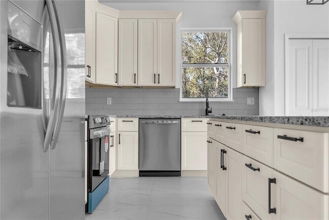 Building Photo - 17135 SW 41st Ct