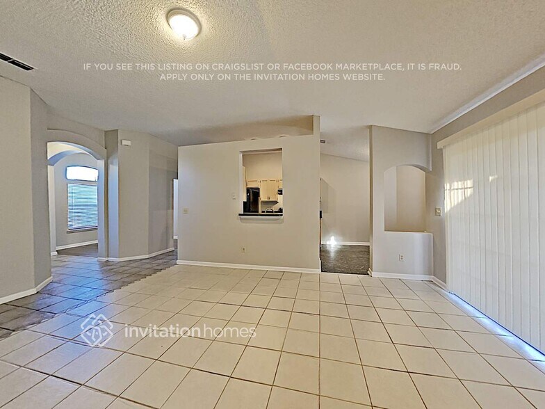 Building Photo - 12934 Staffordshire Dr S