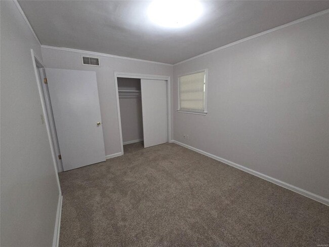 Building Photo - 157 Eton Rd