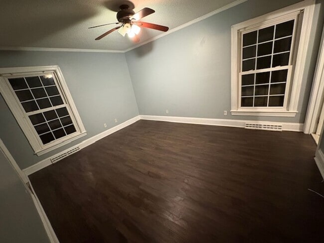 Building Photo - 2807 Westbrooke Dr