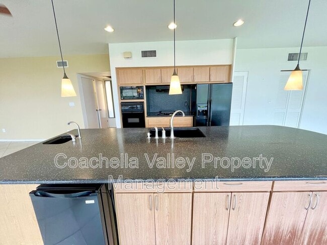 Building Photo - 77495 Cheyenne Dr