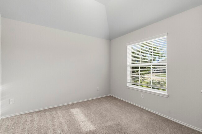 Building Photo - 3410 Golden Amber Ct