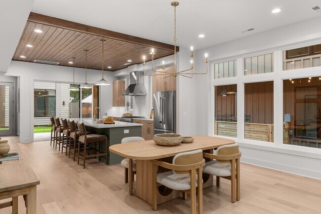 Building Photo - Stunning New Townhome in The Heart of East Nashville