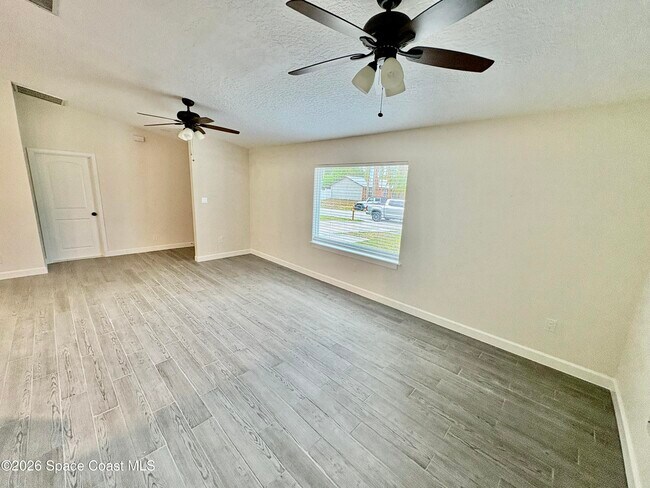 Building Photo - 1274 Coral Reef Ave NW