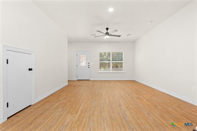 Building Photo - 209 S 18th St