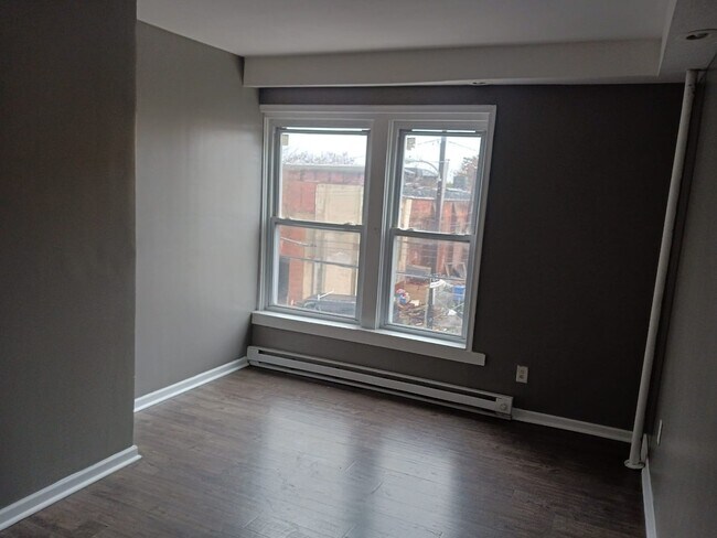 Building Photo - 6249 Haverford Ave