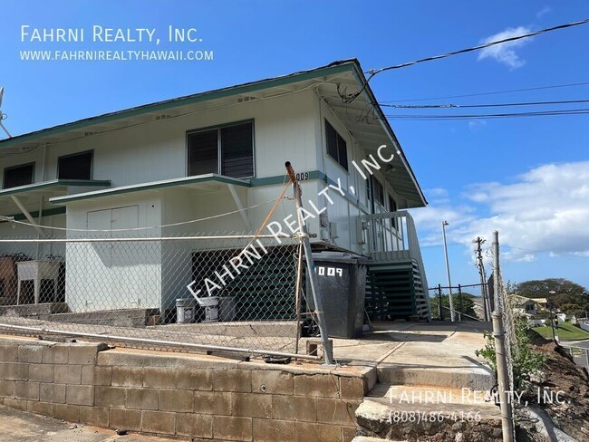 Building Photo - 2 Bedroom Duplex Home in Aliumanu.