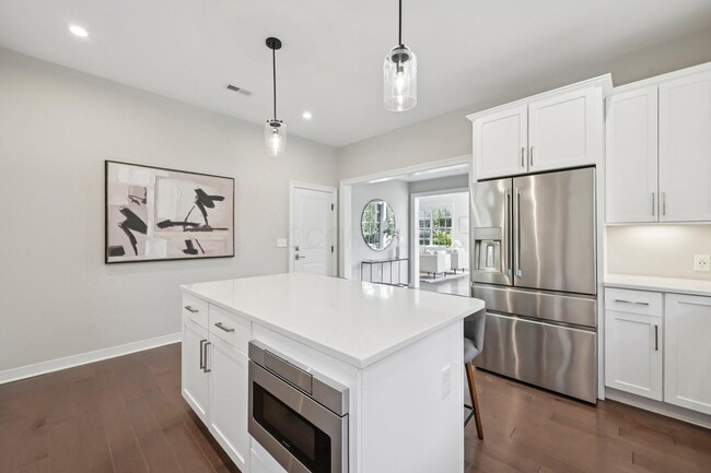 Building Photo - 100 Normandy Ave