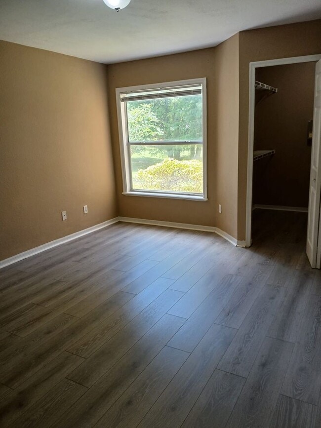 Building Photo - 2 bedroom  2 Bathroom in Orlando