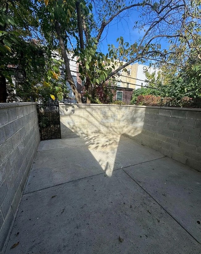 Building Photo - 3839 Melon St