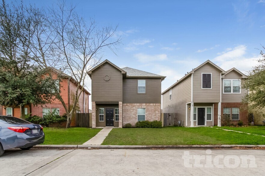 Building Photo - 11415 Carla St