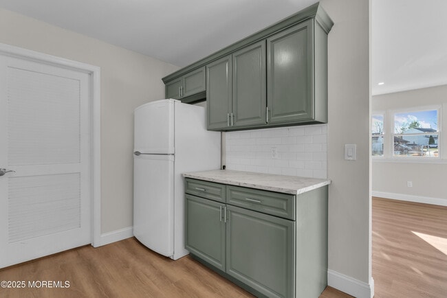 Building Photo - 64 Georgetown Blvd