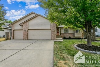 Building Photo - 2315 N Brandon Cir