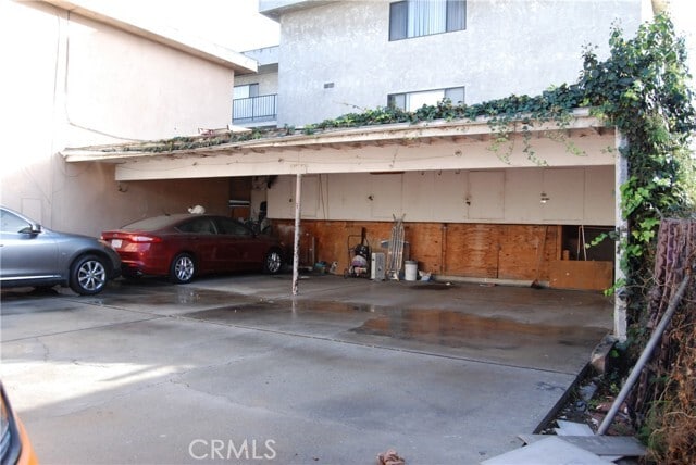 Building Photo - 11413 Cedar Ave