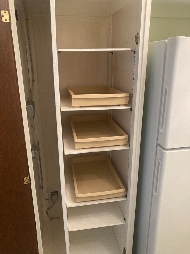 Building Photo - 2331 E Market St