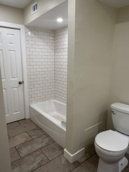 Bathroom - 21035 Bryant St