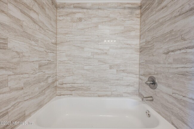 Building Photo - 597 Sturdivant Ave