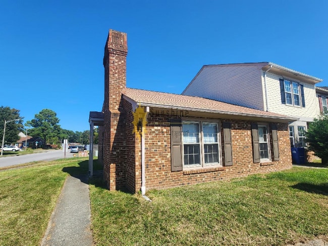 Primary Photo - WOW!! Single level townhouse