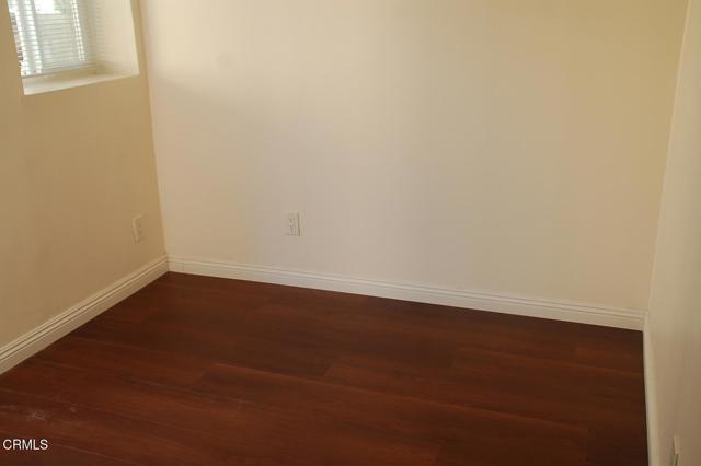 Building Photo - 125 S Primrose Ave