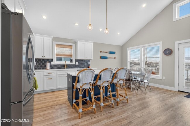 Building Photo - A3255 Goa Way