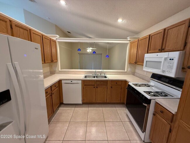 Building Photo - 3022 Pebble Creek St