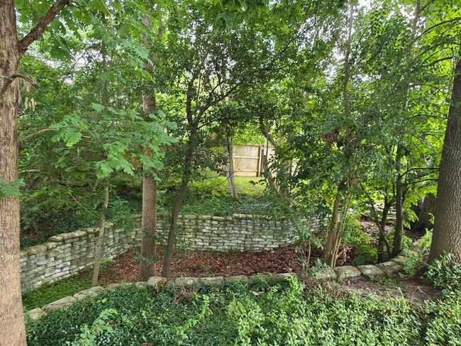 Building Photo - 9625 Bayou Brook St