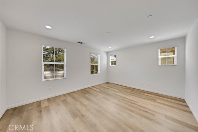 Building Photo - 751 Huron Pl