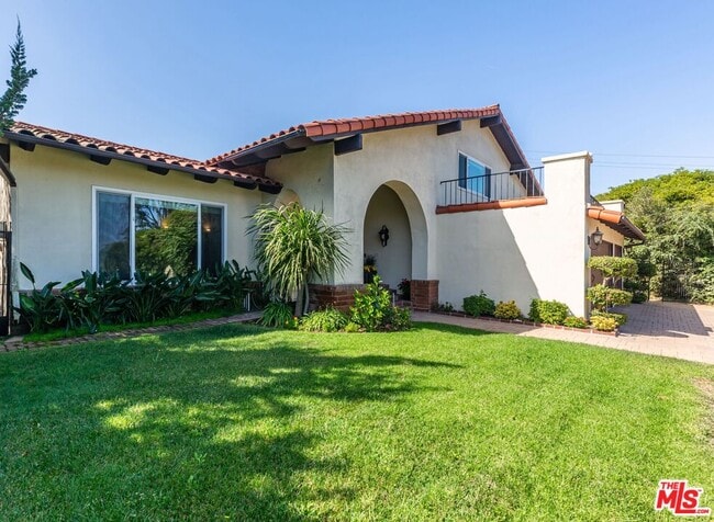 Building Photo - 6032 Sandbrook Dr