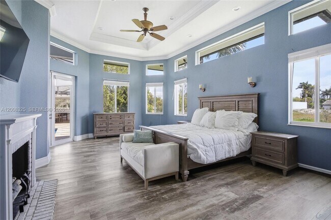 Building Photo - 20401 SW 48th Pl