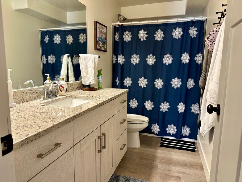 Building Photo - 4349 Half Mile Rd