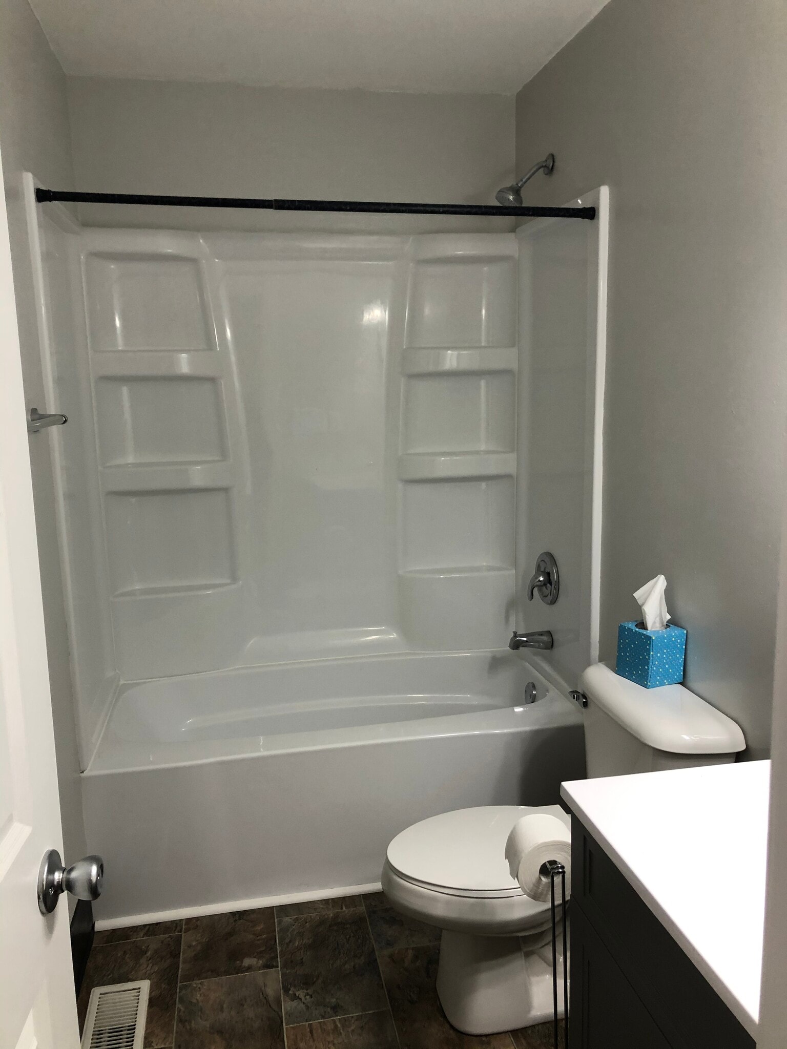 Building Photo - 202 16th Ave N