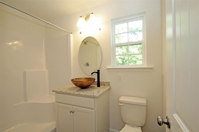 Building Photo - 106 Barbee Rd