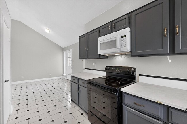 Building Photo - 1634 Sunswept Terrace