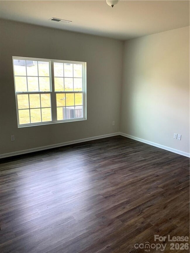 Building Photo - 3459 Melwood Dr