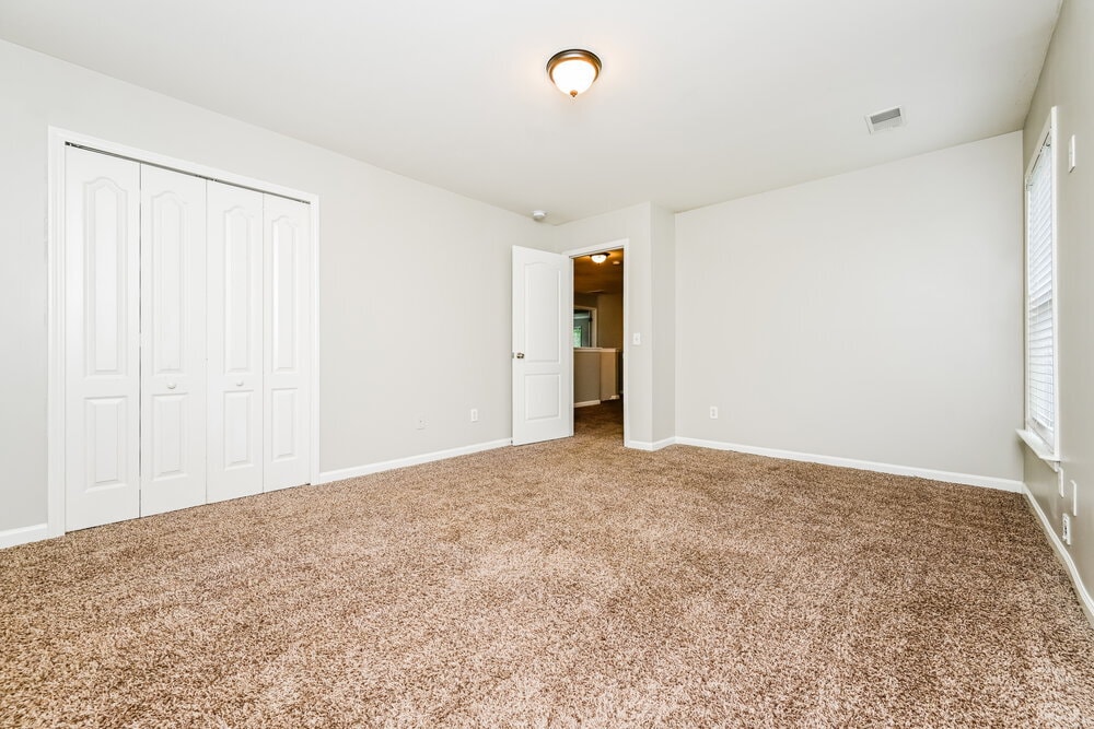 Building Photo - 2420 McIntosh Dr