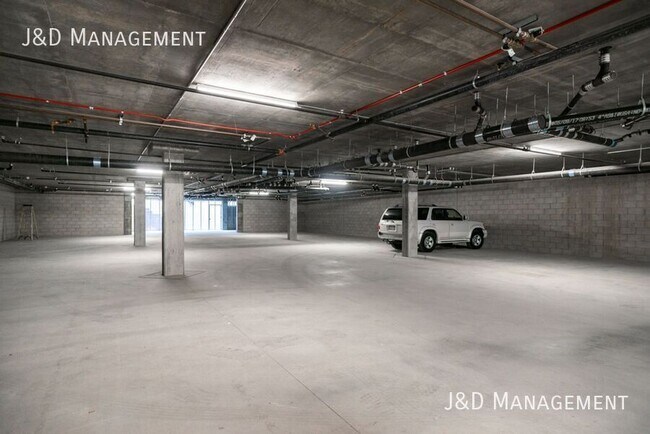 Building Photo - 3333 Reynard Way