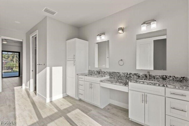 Building Photo - 3311 Surfside Blvd