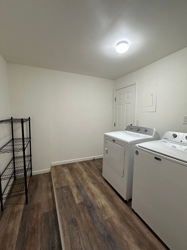 Building Photo - 9021 128th St E