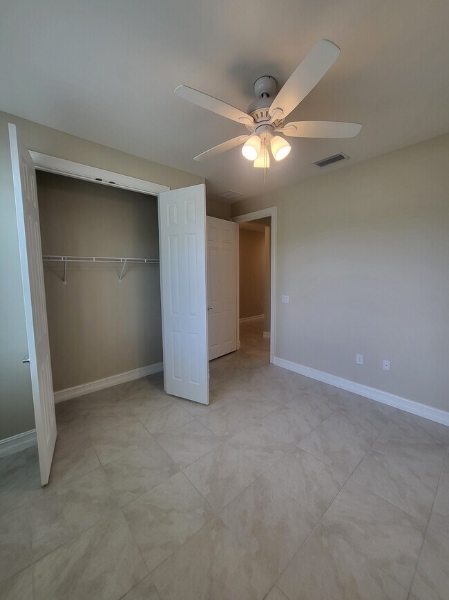 Building Photo - 3276 Baravaldo Cir