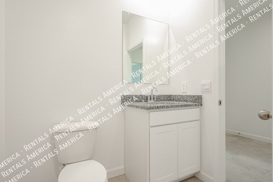 Building Photo - 38060 W Frascati Ave