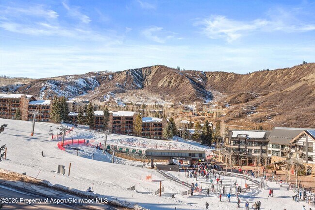 Building Photo - 400 Wood Rd